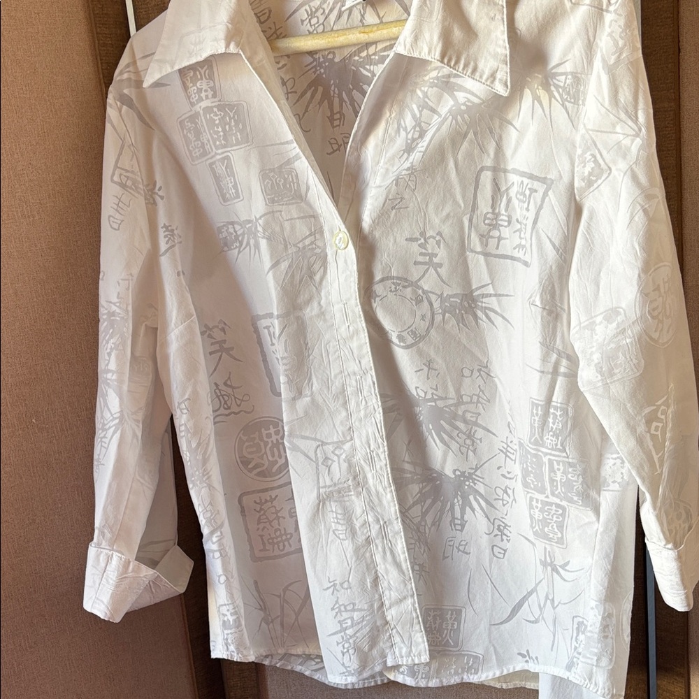Ladies dress barn blouse with Subtle Patterns xl